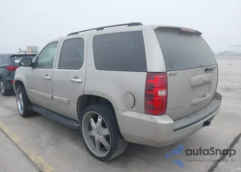 2008 Chevrolet Tahoe Lt z USA, uszkodzony, nr VIN 1GNFC13088R272331